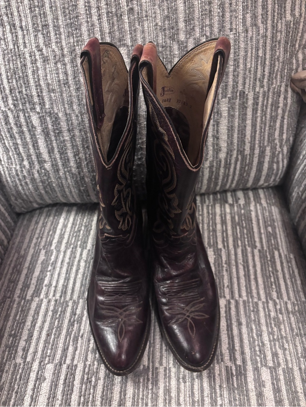 Men's Burgundy Justin Leather Western Boots